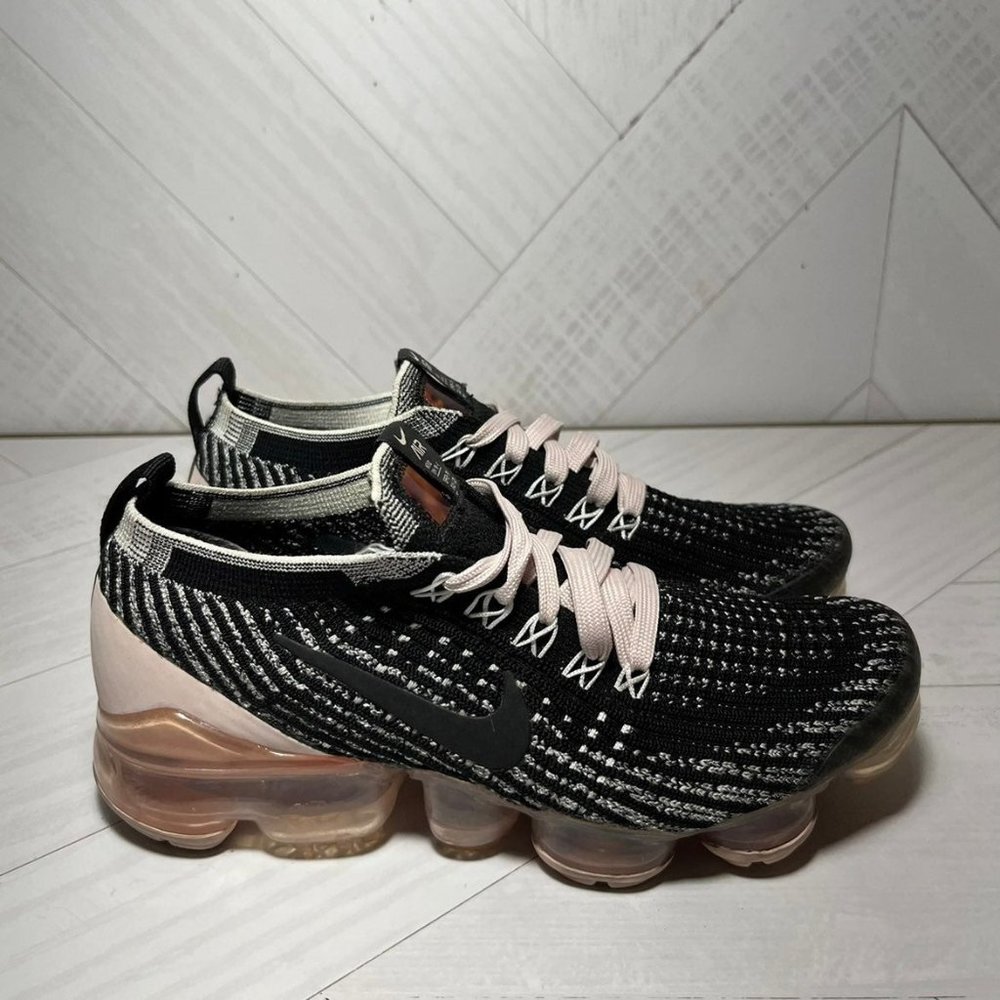 NIKE / Air VaporMax Flyknit 3 Black Rose CU4748-001 Running Shoes size 6